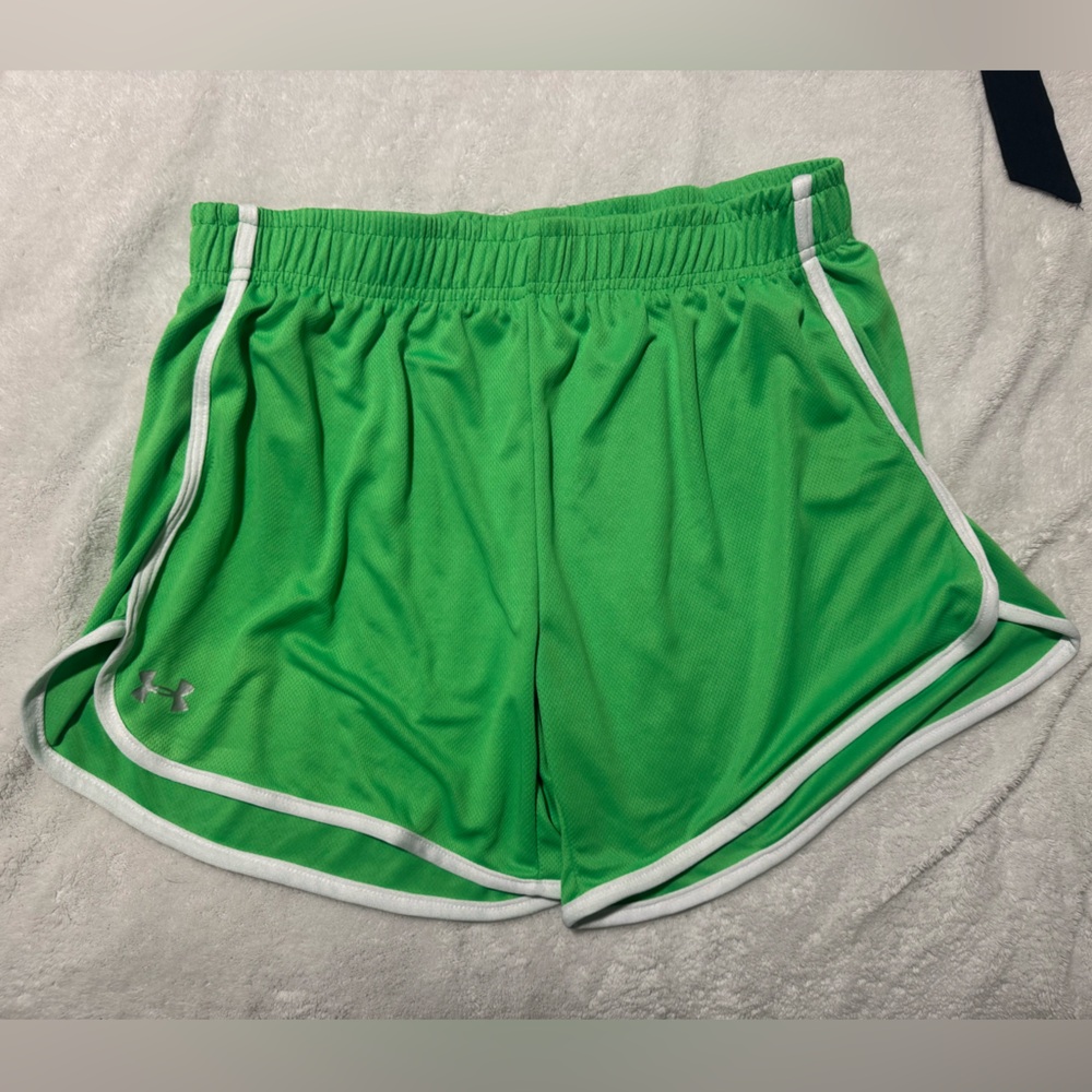 Under Armour Green Stretchy Dolphin Shorts size XL NWT